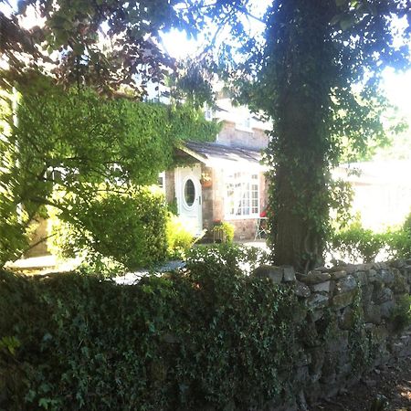 מונמות' Charming Cottage Within Farmhouse מראה חיצוני תמונה