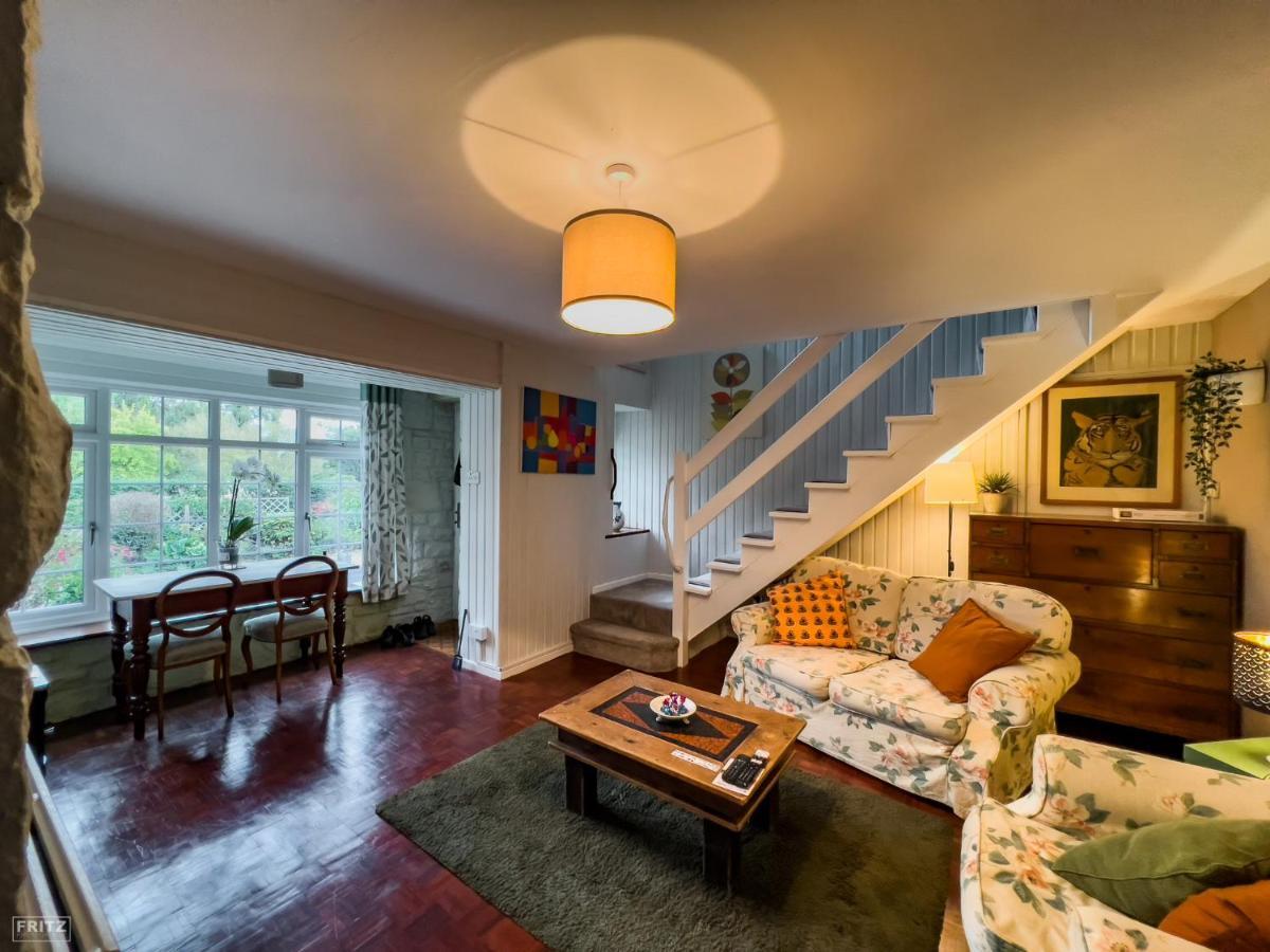 מונמות' Charming Cottage Within Farmhouse מראה חיצוני תמונה